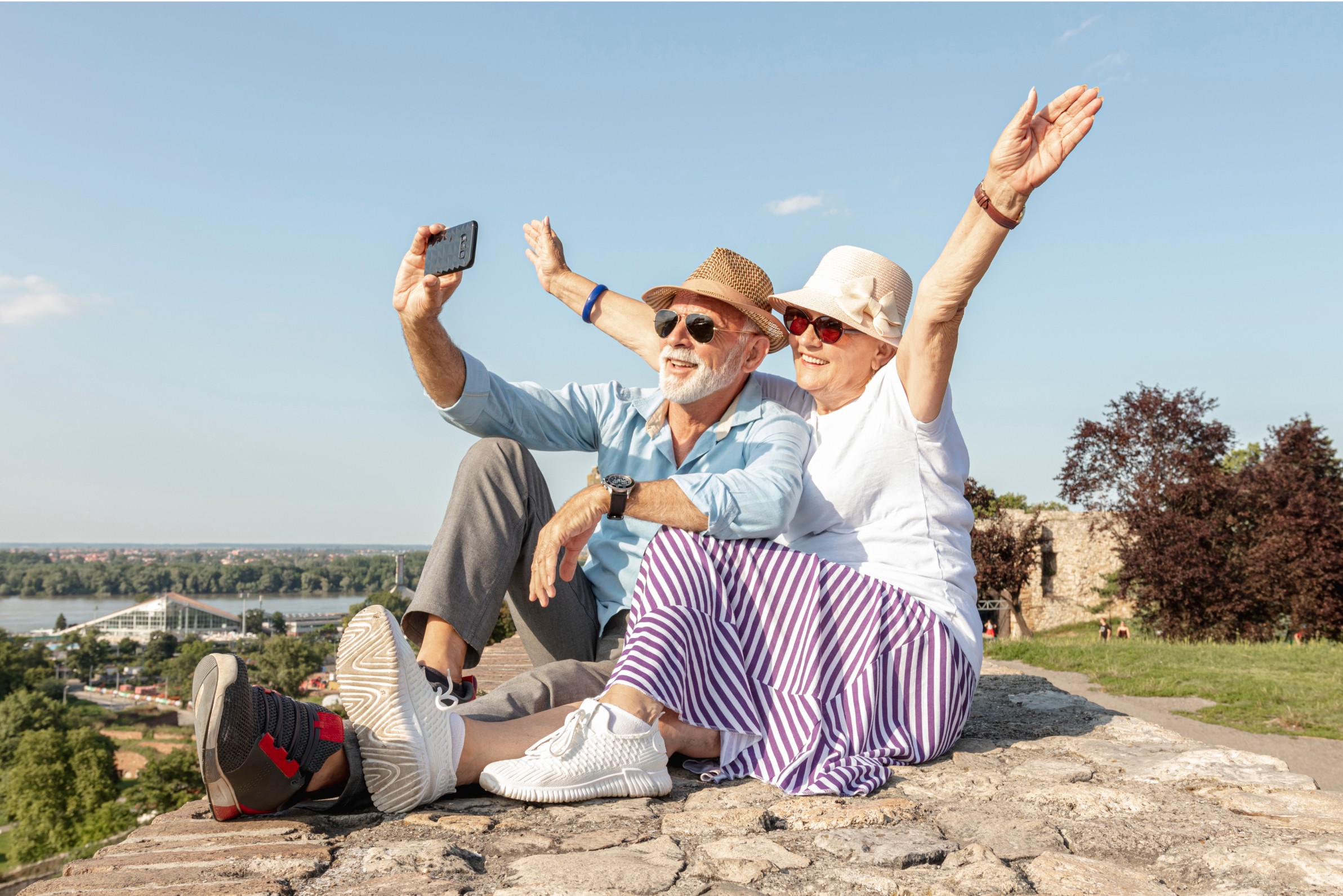 An Elderly Couple Takngi a Selfie
